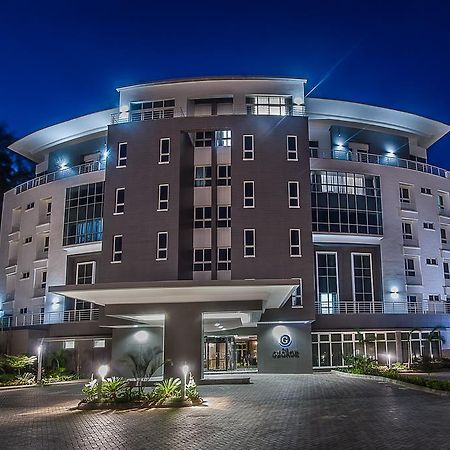 The George Hotel Lagos Bagian luar foto