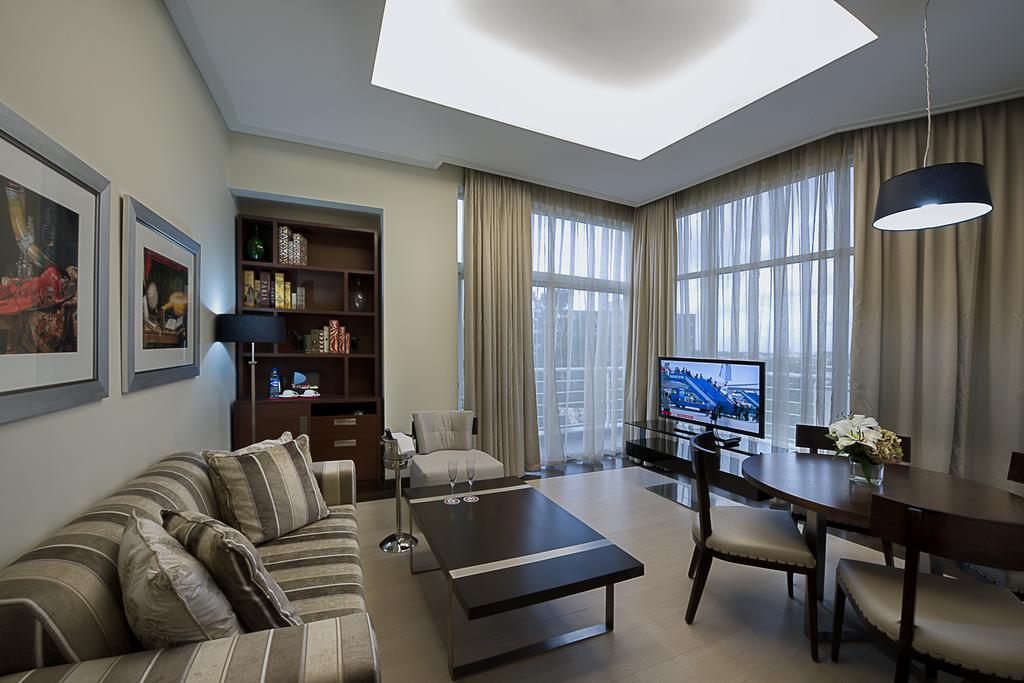 The George Hotel Lagos Bagian luar foto